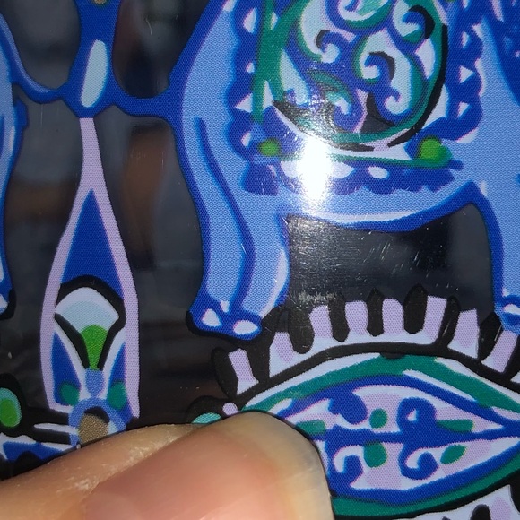 Lilly Pulitzer Blue Grotto Fan Favorite Engineered GWP Set Of 4 Cups - Picture 13 of 16